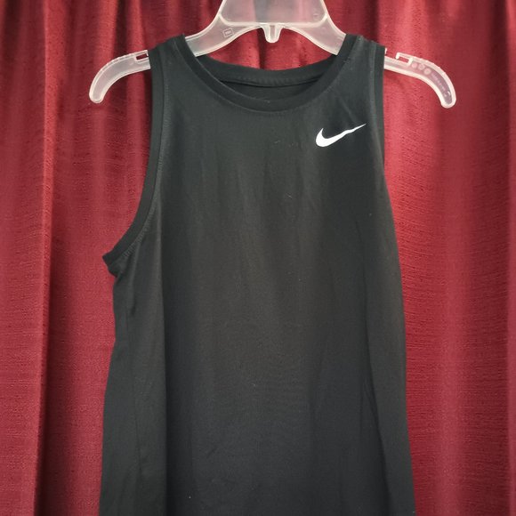 Nike Tops - Women's Nike Tank Top